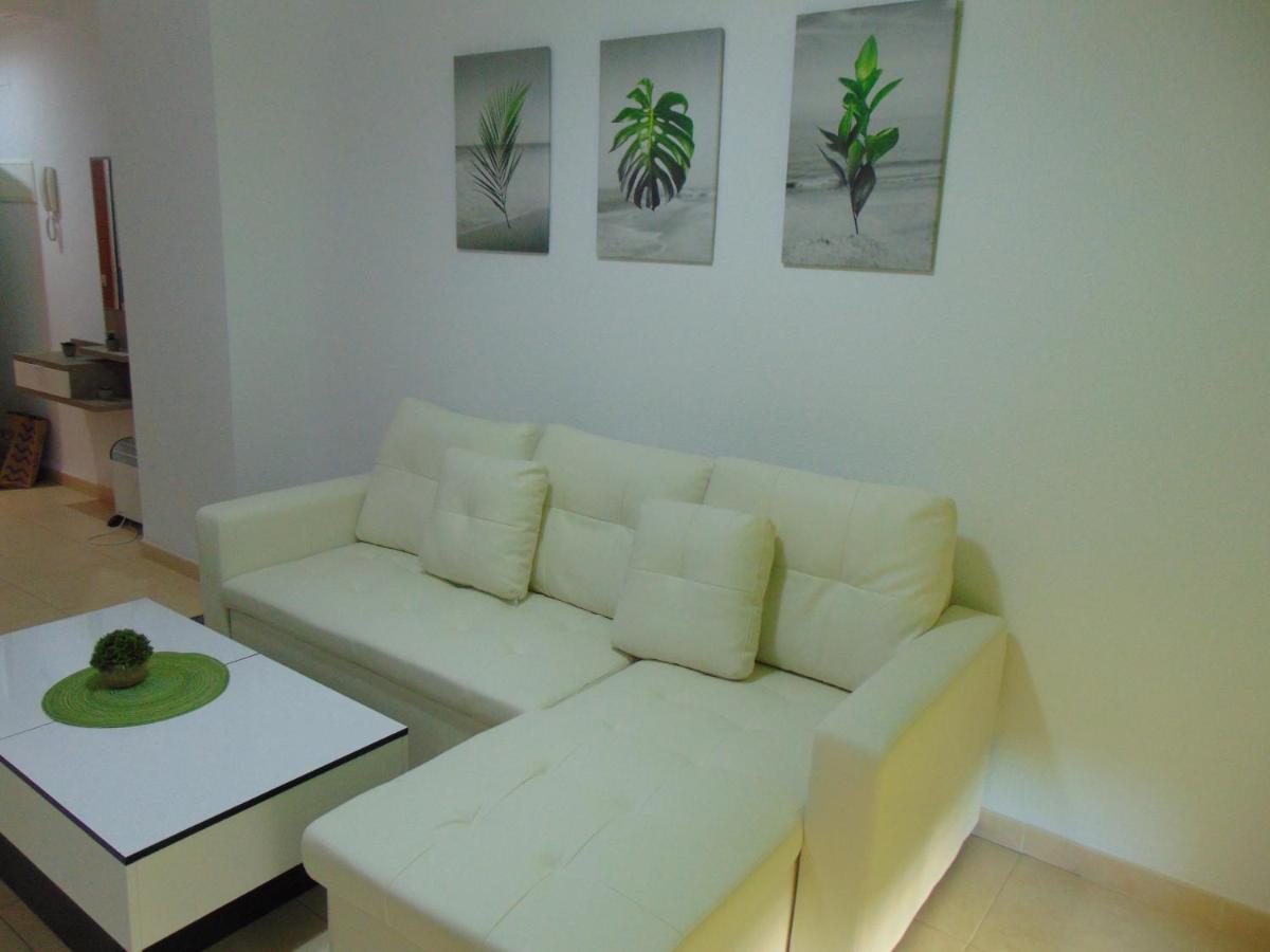 Apartamentos Varios Con 2 Dorm En Marina Dor , La Playa De Amplaries 47 , Vista Lateral Al Mar 奥罗佩萨德尔马 外观 照片