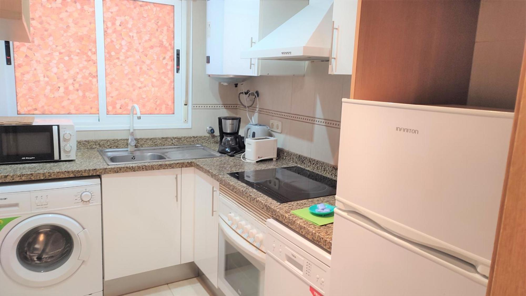 Apartamentos Varios Con 2 Dorm En Marina Dor , La Playa De Amplaries 47 , Vista Lateral Al Mar 奥罗佩萨德尔马 外观 照片