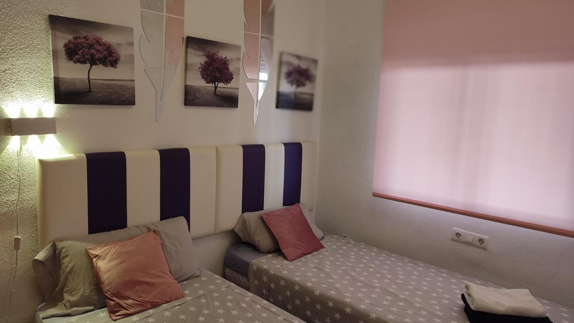 Apartamentos Varios Con 2 Dorm En Marina Dor , La Playa De Amplaries 47 , Vista Lateral Al Mar 奥罗佩萨德尔马 外观 照片