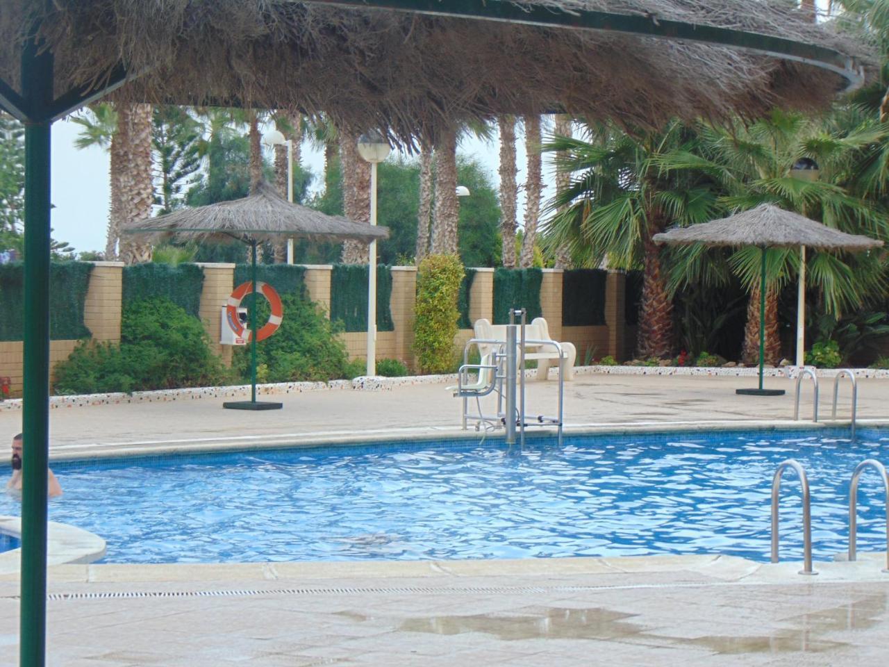 Apartamentos Varios Con 2 Dorm En Marina Dor , La Playa De Amplaries 47 , Vista Lateral Al Mar 奥罗佩萨德尔马 外观 照片