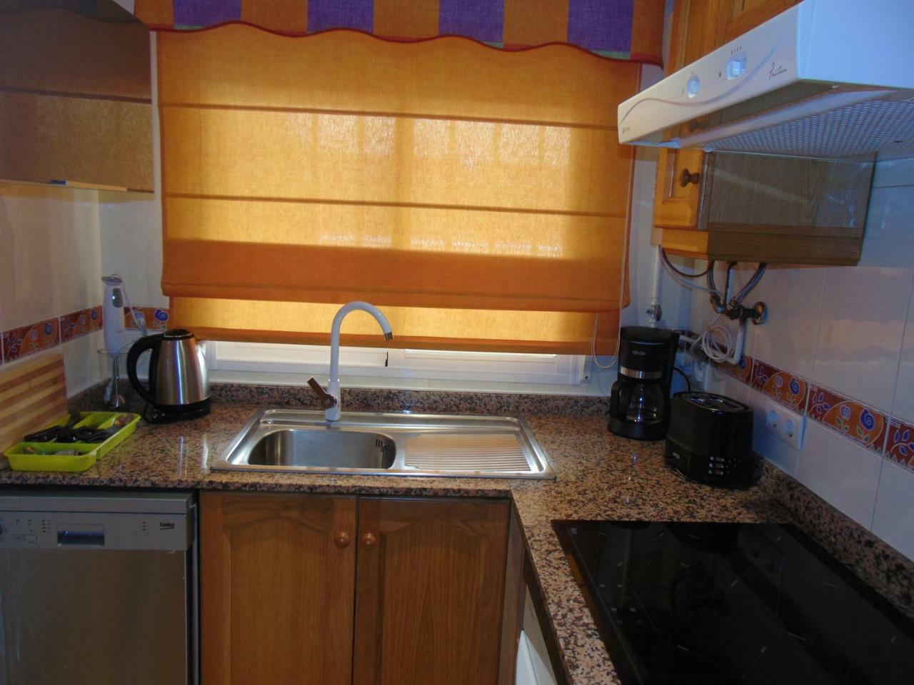 Apartamentos Varios Con 2 Dorm En Marina Dor , La Playa De Amplaries 47 , Vista Lateral Al Mar 奥罗佩萨德尔马 外观 照片